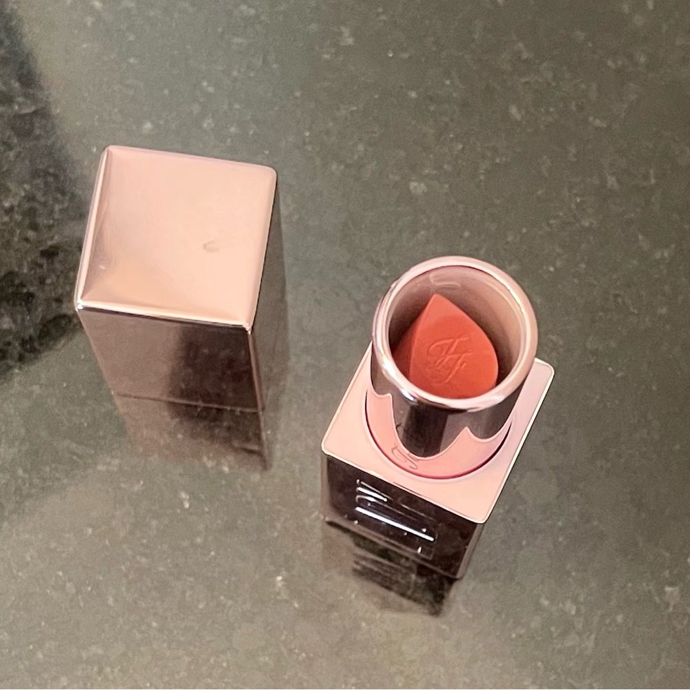 Too Faced Lady Bold Lipstick - Picture 7 of 8